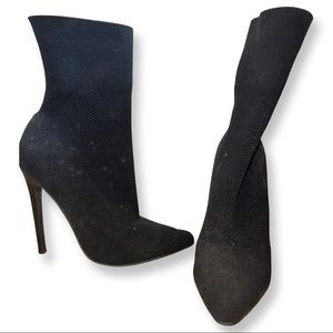 Steve Madden “Century” Black Bootie